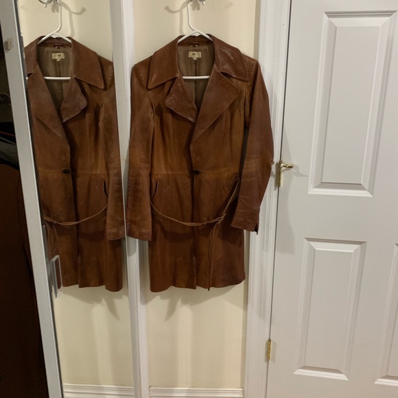 Vintage Genuine Leather Trench Coat in Mustard - Picture 3 of 4